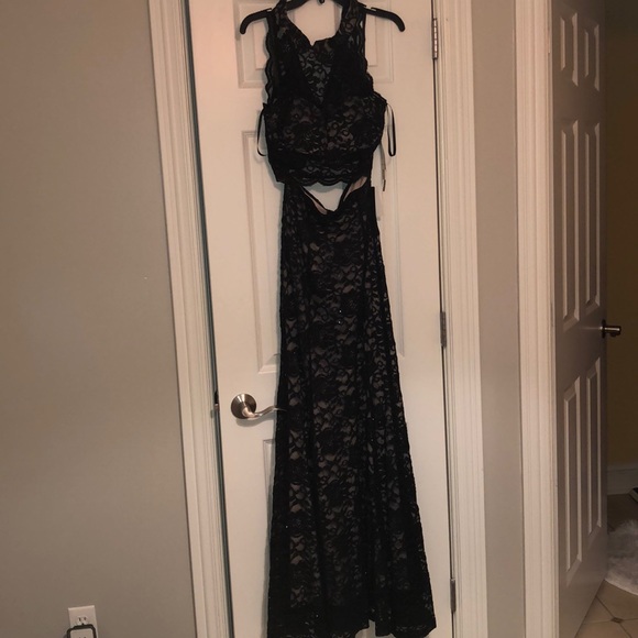 2 Piece Black Lace Mermaid Prom Dress - Picture 1 of 8